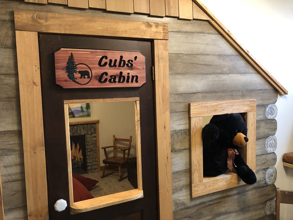 Cabin, Multiple Bedrooms | Children's play area - indoor