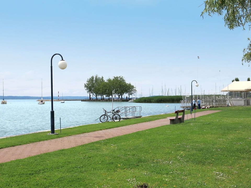 Water, Sky, Cloud, Water Resources, Azure, Tree, Natural Landscape, Beach, Coastal And Oceanic Landforms, Plant