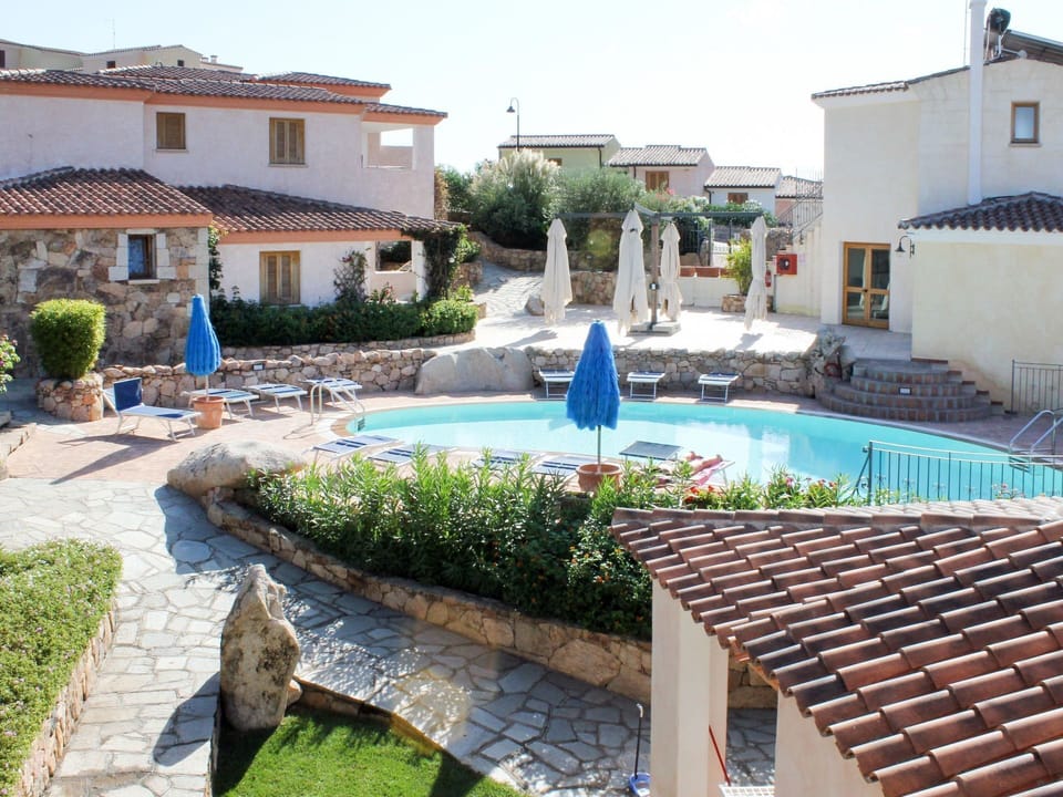 Swimming Pool, Plant, Property, Neighbourhood, Real Estate, Residential Area, House, Roof, Resort, Water Feature