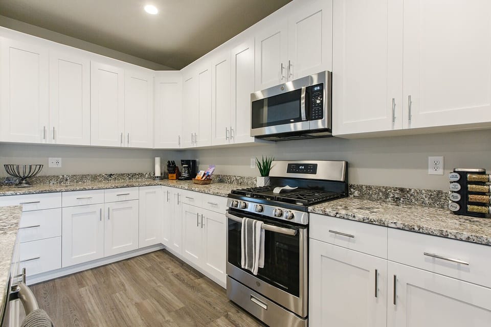 Rentals Escondido 1101 Southern Utah Vacation Rentals-Kitchen