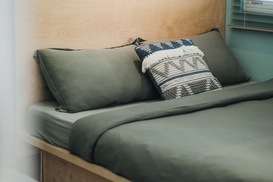 Deluxe Quadruple Room | Hypo-allergenic bedding, down comforters, desk, laptop workspace
