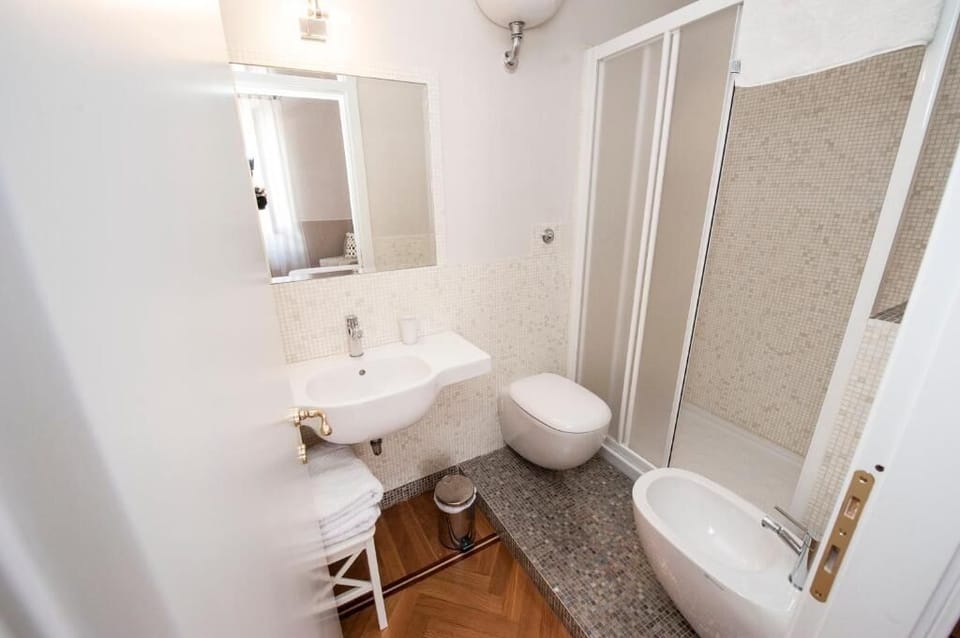 Hair dryer, slippers, towels