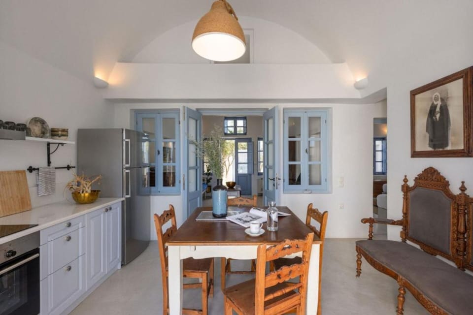 Blue Door Villa | Private kitchen | Fridge, electric kettle