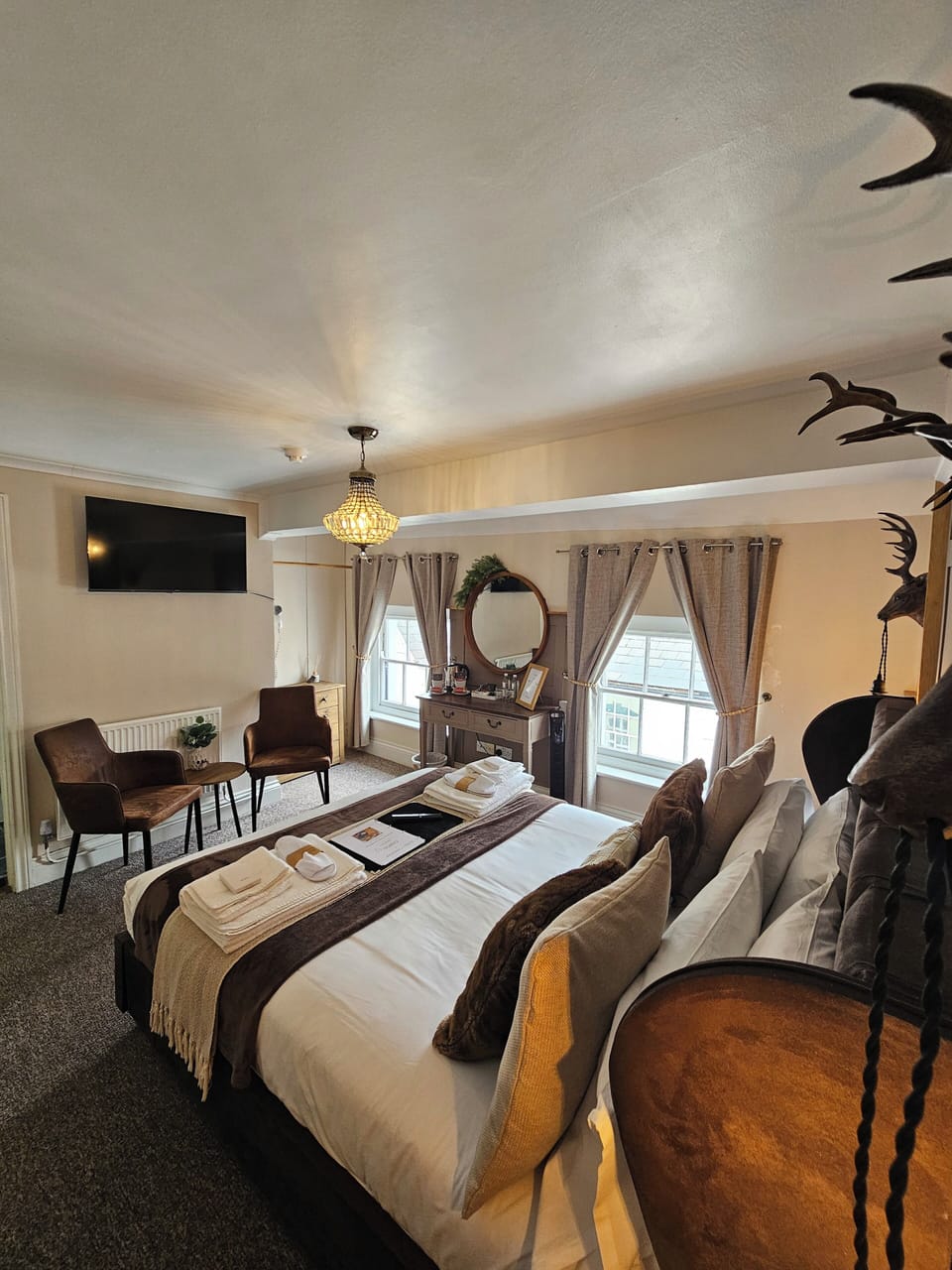 Double Room (Deers Forest) | Soundproofing, free WiFi