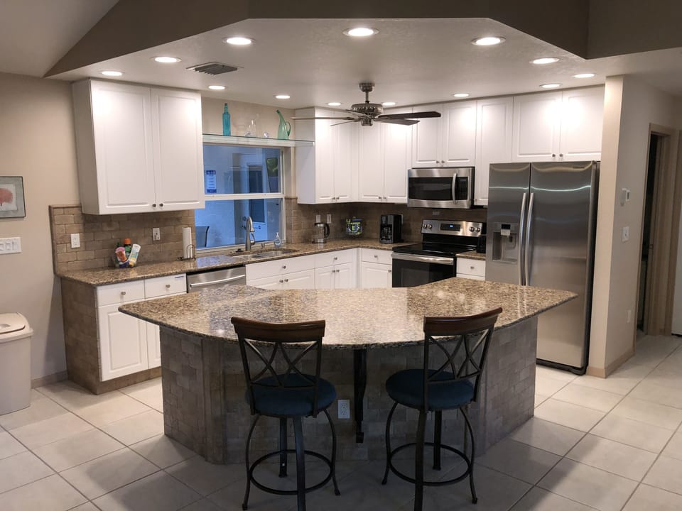 Fully equipped kitchen