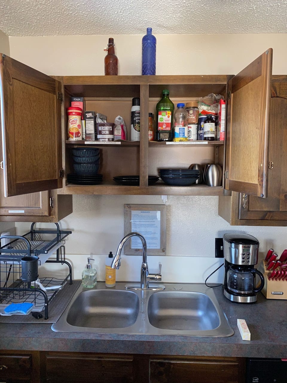Normal setup with cooking supplies. Subject to change with use, but standard.

