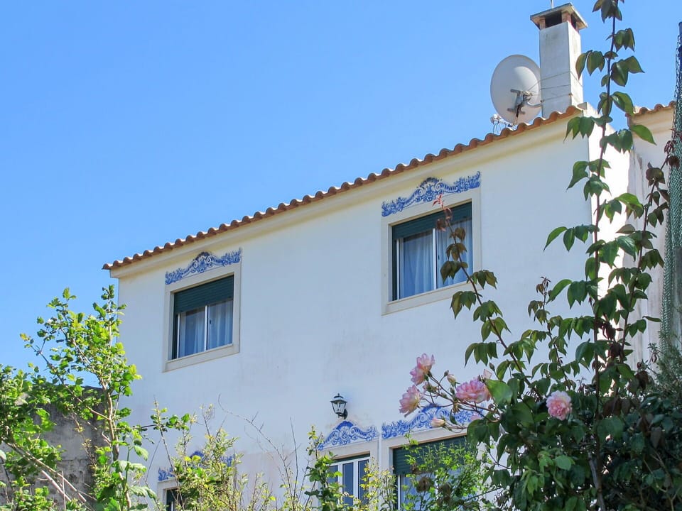 Property, House, Building, Real Estate, Home, Architecture, Rural Area, Facade, Neighbourhood, Villa