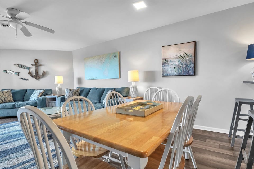 Dining Area - Northwest