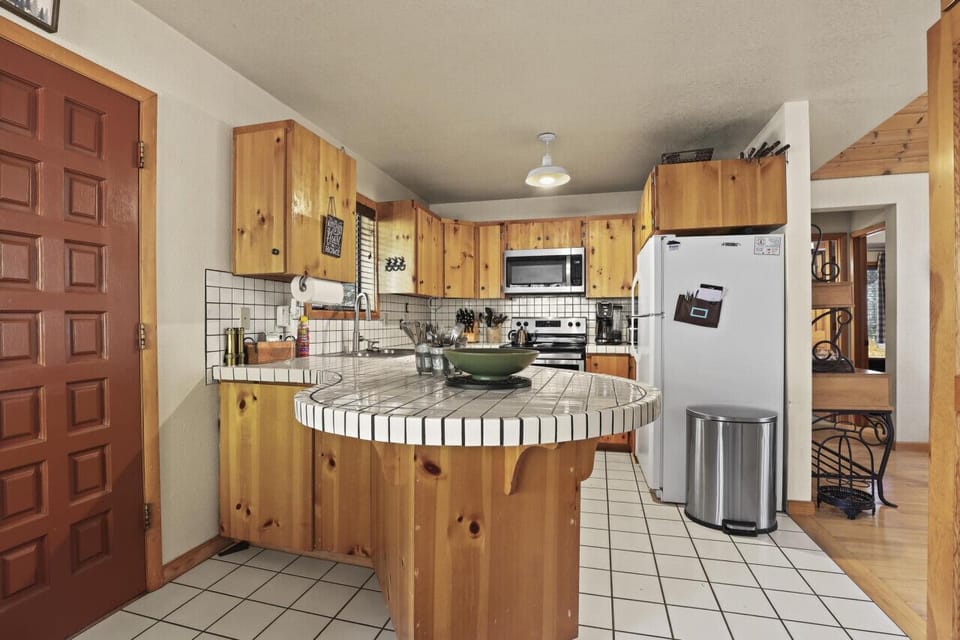 Amazingly stocked kitchen