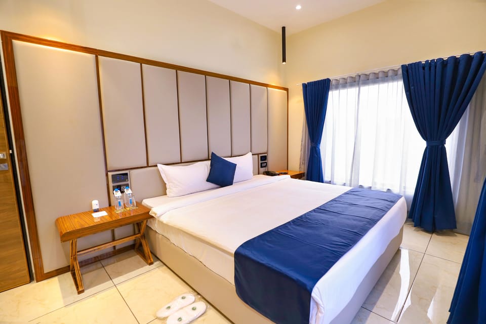 Presidential Suite | In-room safe, iron/ironing board, free WiFi, bed sheets