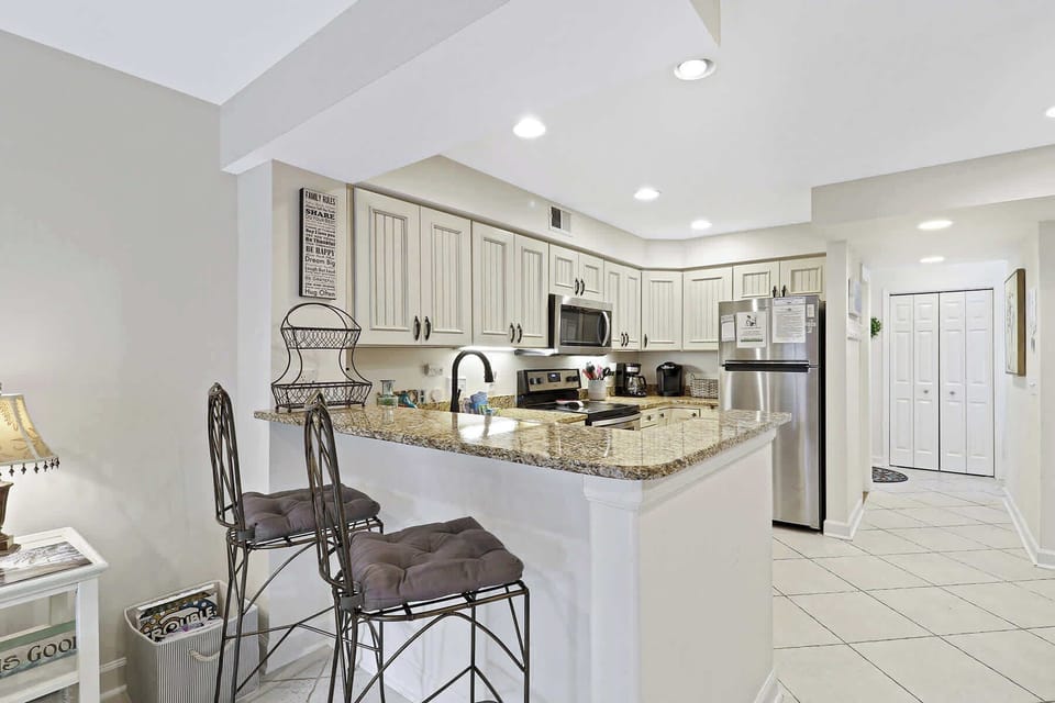 Fully Stocked Kitchen