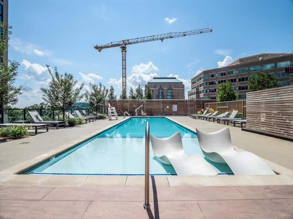 Herndon/Reston Reston 2 Bedroom Pool