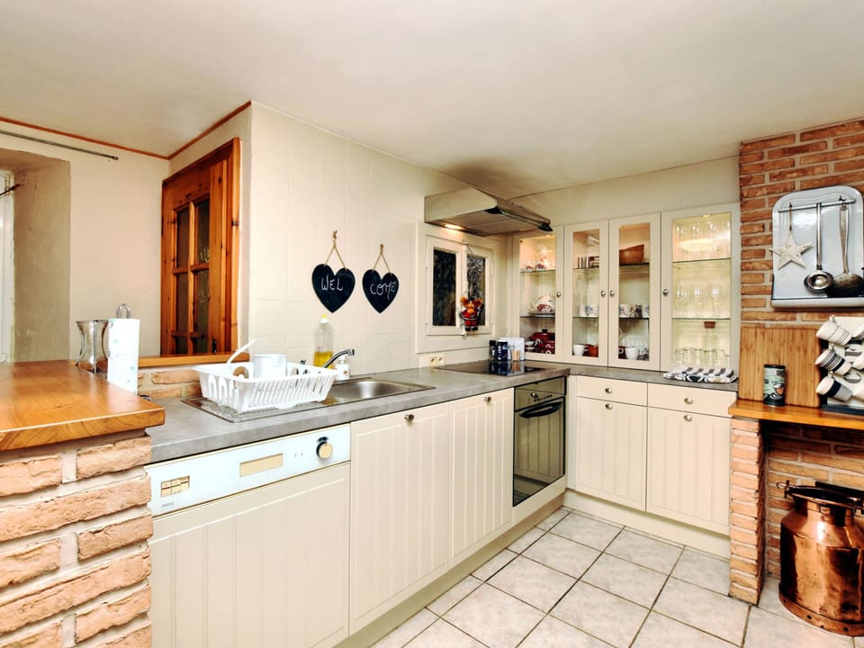 House | Private kitchen | Fridge, highchair