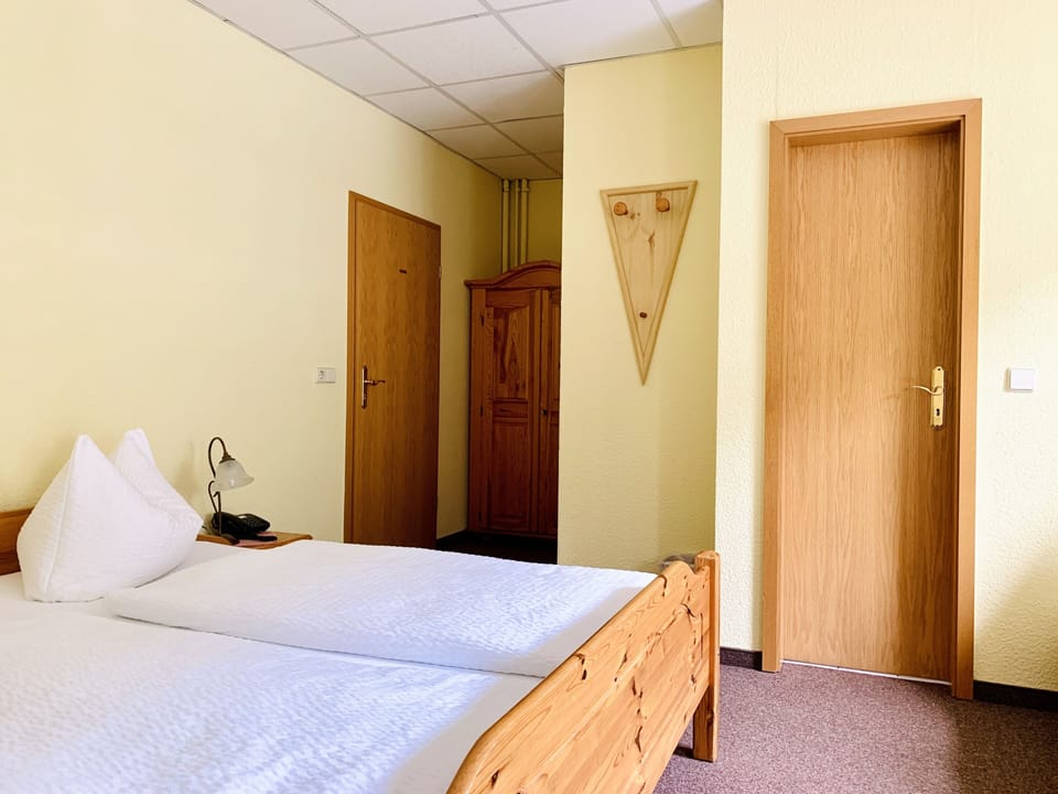 Triple Room | Soundproofing, free WiFi, bed sheets