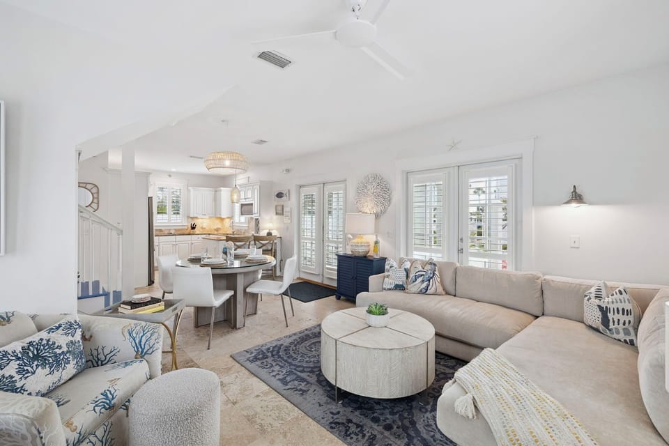 Ample Space to Gather & Entertain!
