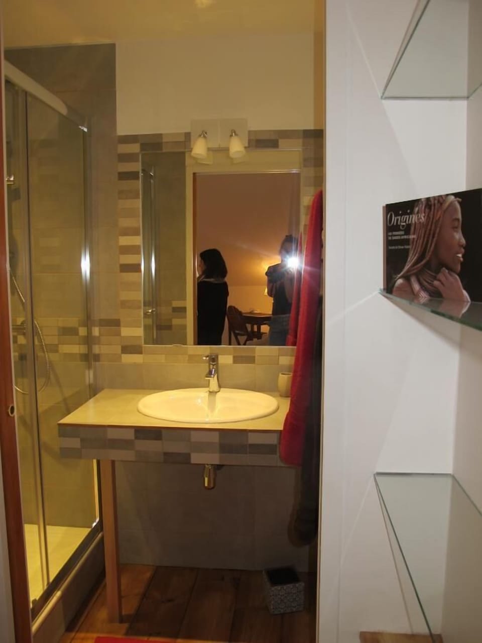 Double Room (Montagne) | Bathroom | Shower, hair dryer, towels