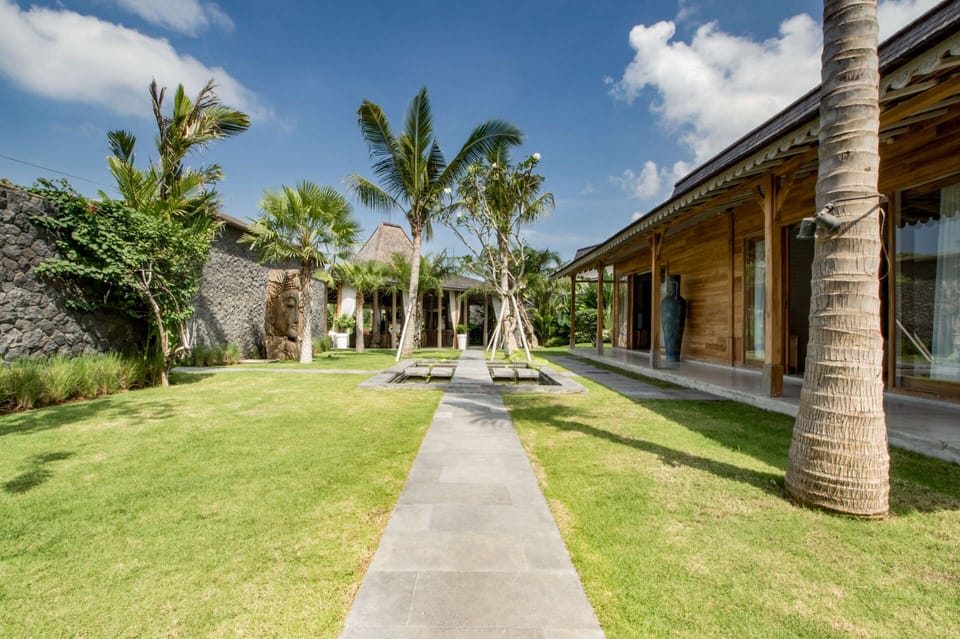 Villa (Multiple Bedrooms) | Property amenity