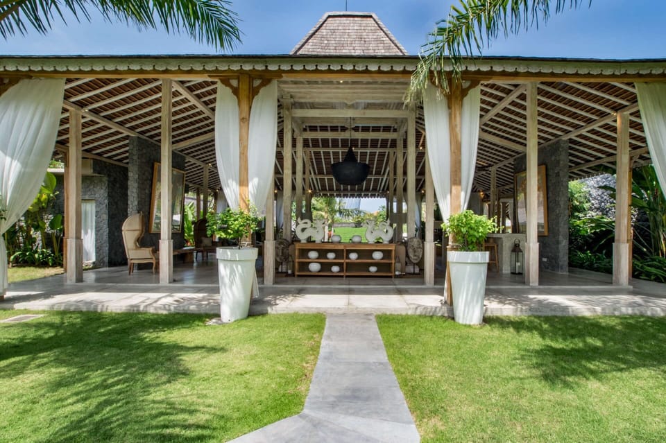Villa (Multiple Bedrooms) | Property amenity