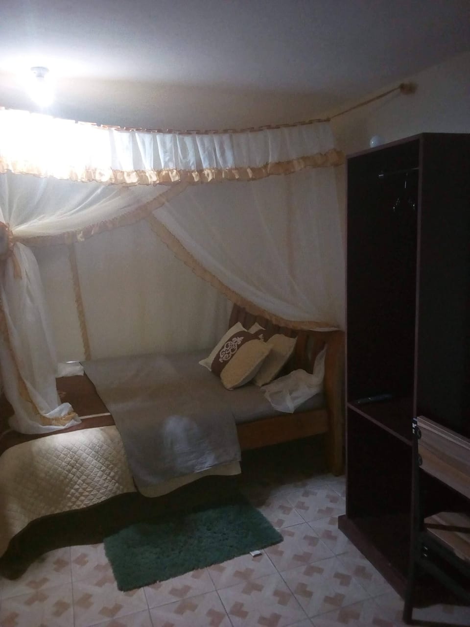 Desk, blackout drapes, free WiFi, bed sheets