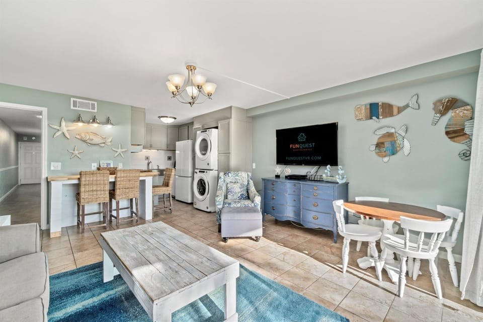 Condo, 1 King Bed with Sofa bed (The Summit 105 ) | 1 bedroom