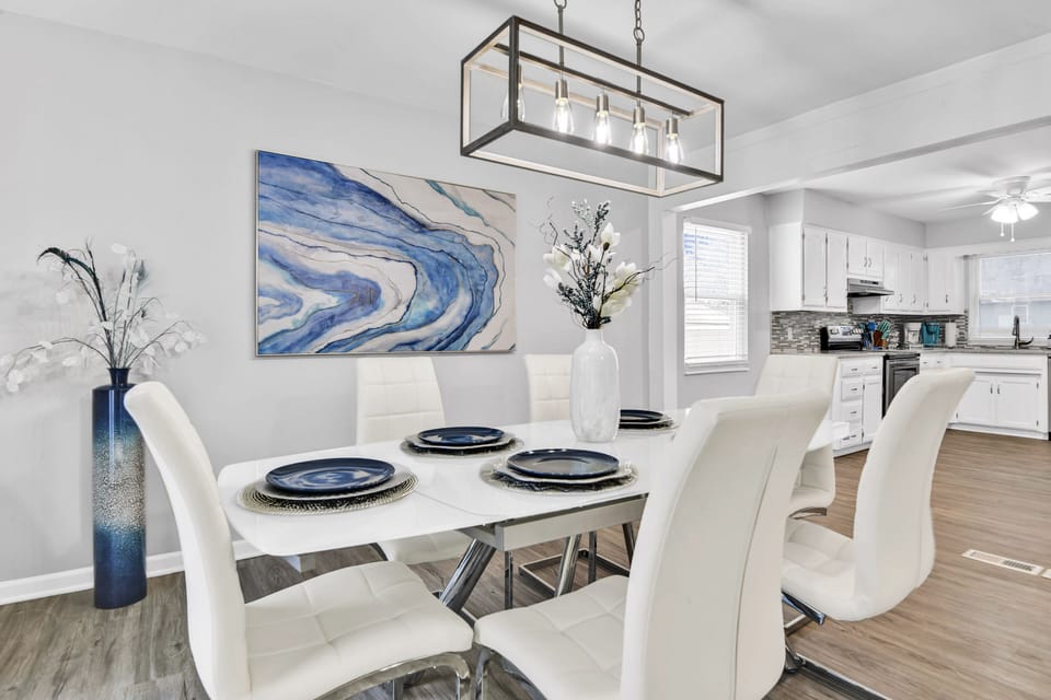 Alternate view of dining room