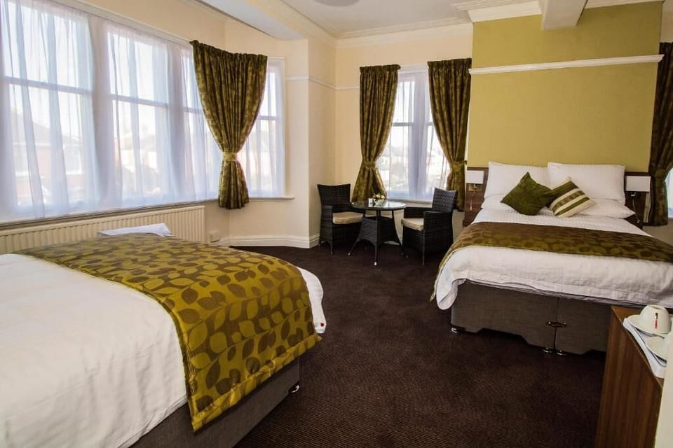 Superior Double or Twin Room | Iron/ironing board, free WiFi, bed sheets