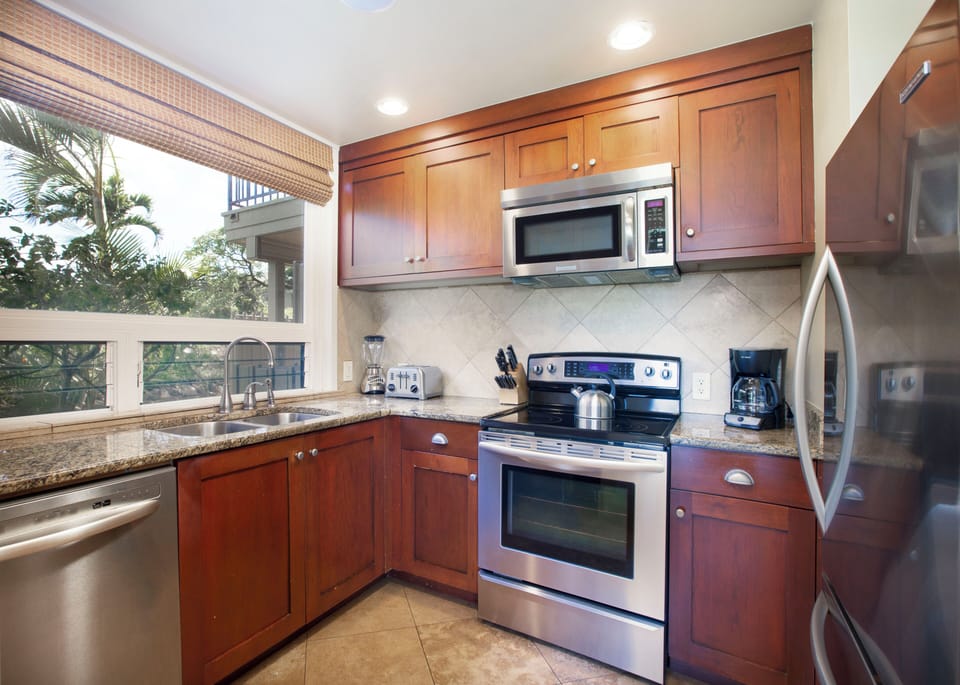 Bay Villa 37G4 Kitchen