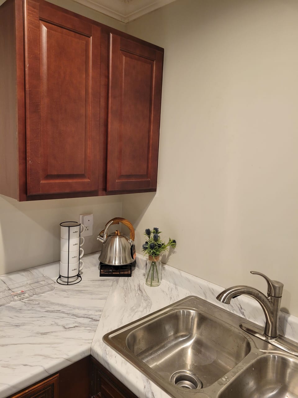 Kitchen - Coffee , Creamer & Sugar Provided