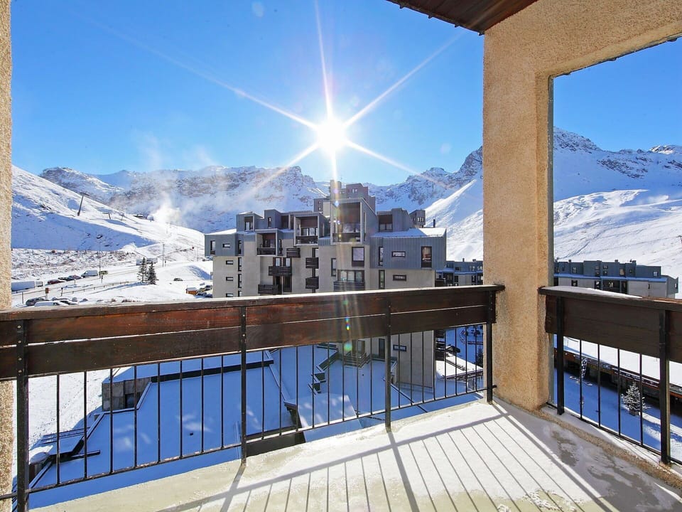 Snow, Sky, Winter, Property, Mountain, Mountain Range, Real Estate, Architecture, Building, Apartment