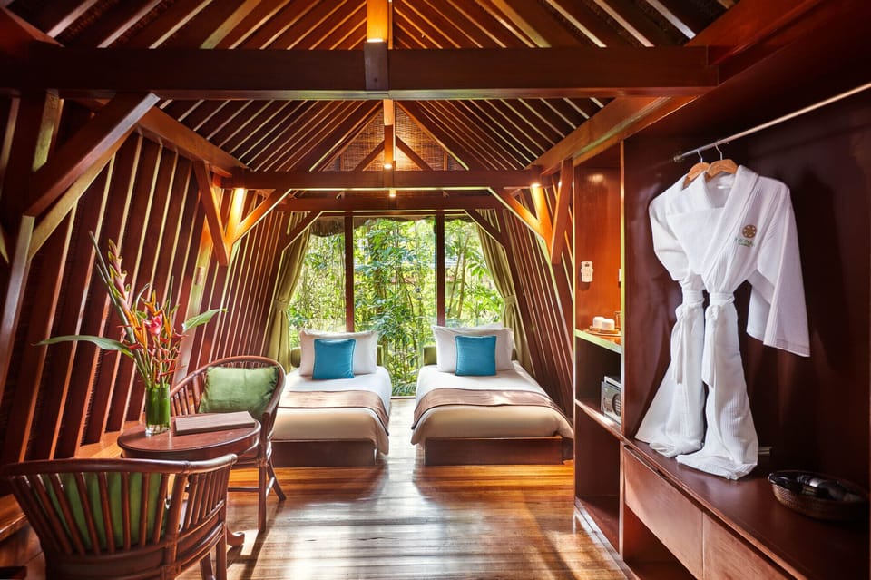 Sulu Terrace | In-room safe, desk, free WiFi, bed sheets