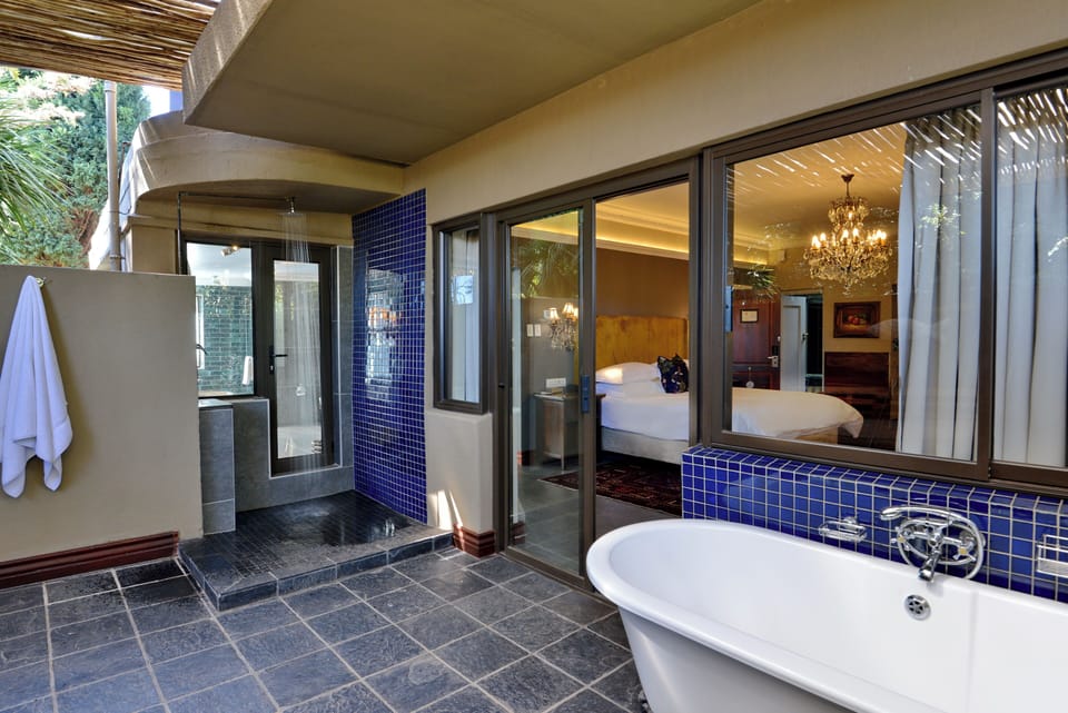 Luxury Suite with Private Jacuzzi | Terrace/patio