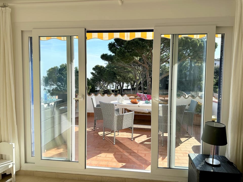 Apartment with sea views to  500 mts from the beach-BEGUR-COSTA BRAVA. 4 people.