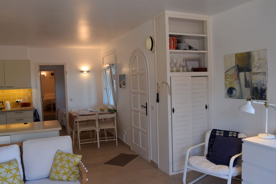 Apartment with sea views to  500 mts from the beach-BEGUR-COSTA BRAVA. 4 people.