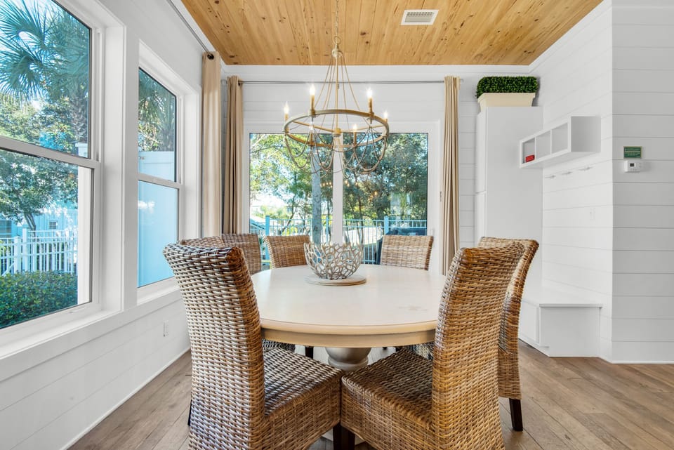 Dining table seats 6