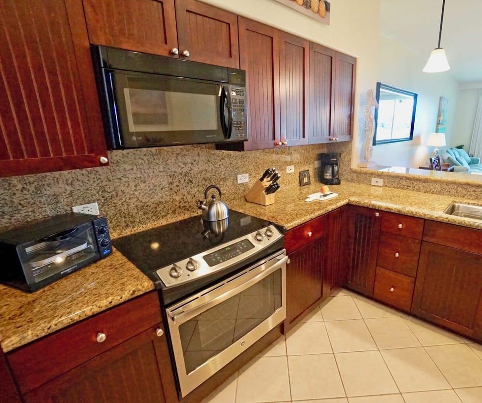 Full Kitchen