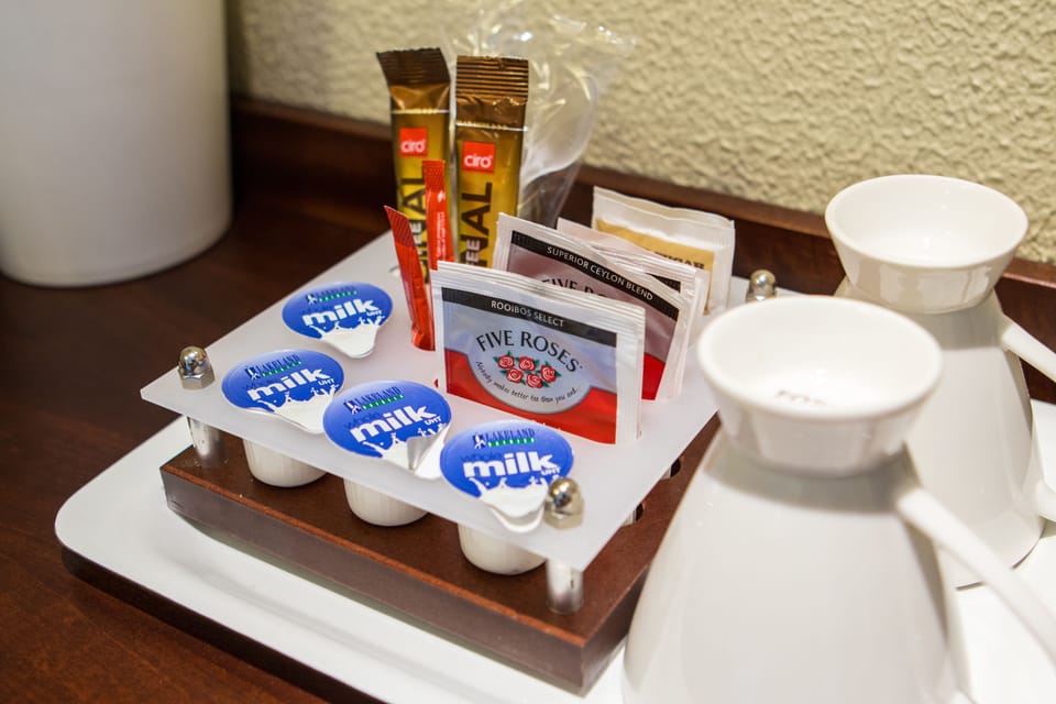 In-room safe, desk, WiFi (free), bed sheets