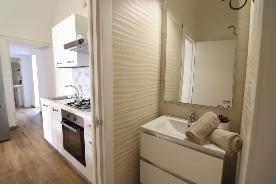 House, 2 Bedrooms, Balcony, City View | Bathroom