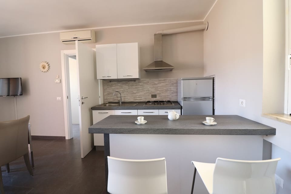 House, 2 Bedrooms, Balcony, City View | Interior