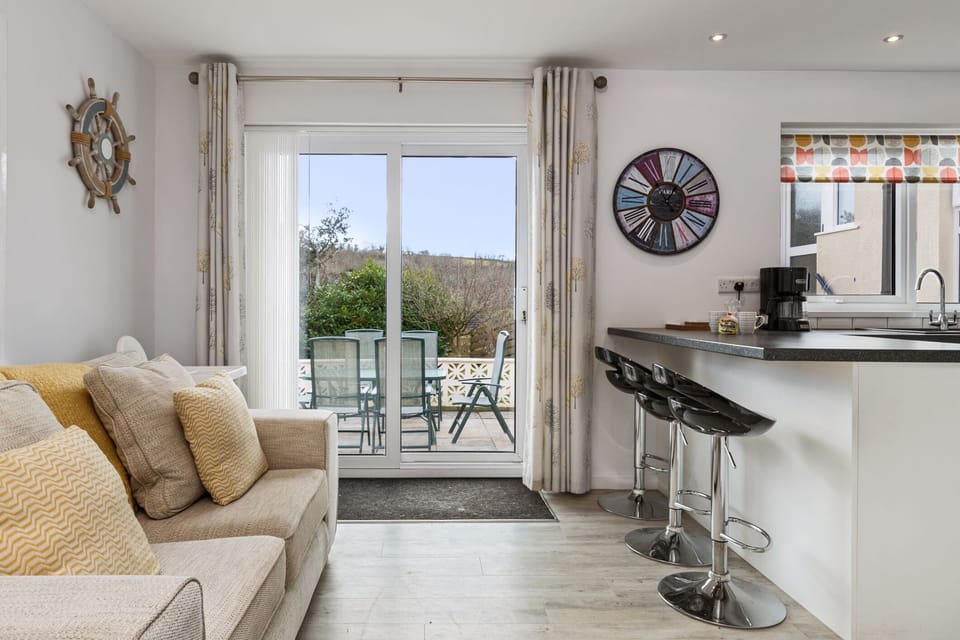 Saundersfoot cottage, pet friendly