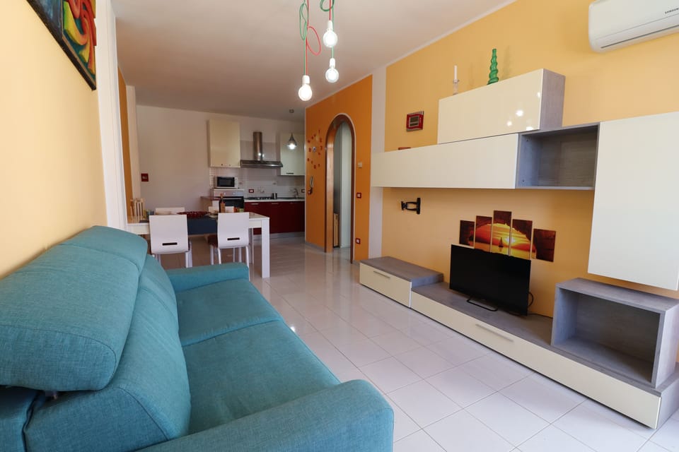 House, 1 Bedroom, Balcony, City View | Living room | TV