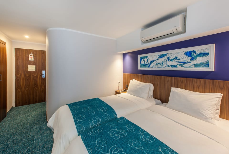 In-room safe, desk, soundproofing, WiFi (free)