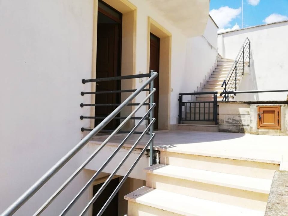 House, 2 Bedrooms, Balcony, City View | Exterior detail