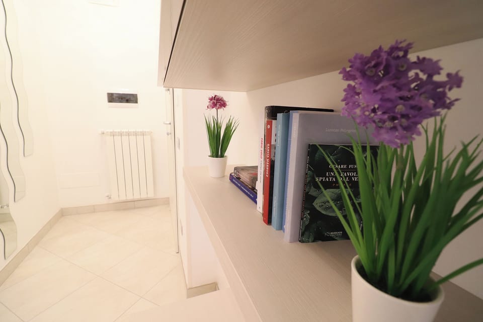 House, 1 Bedroom, Balcony, City View | Interior
