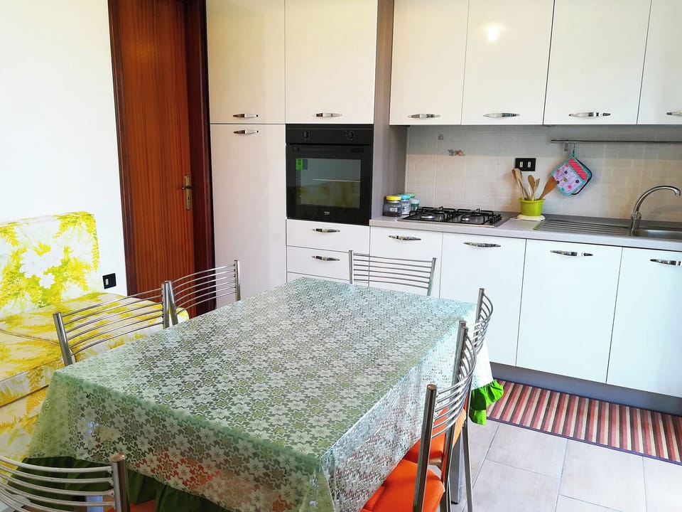 Villa, 3 Bedrooms, Garden View | Private kitchen | Fridge, cookware/dishes/utensils