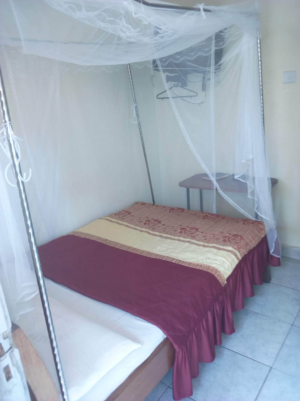 Double Room | Desk, blackout drapes, free WiFi, bed sheets