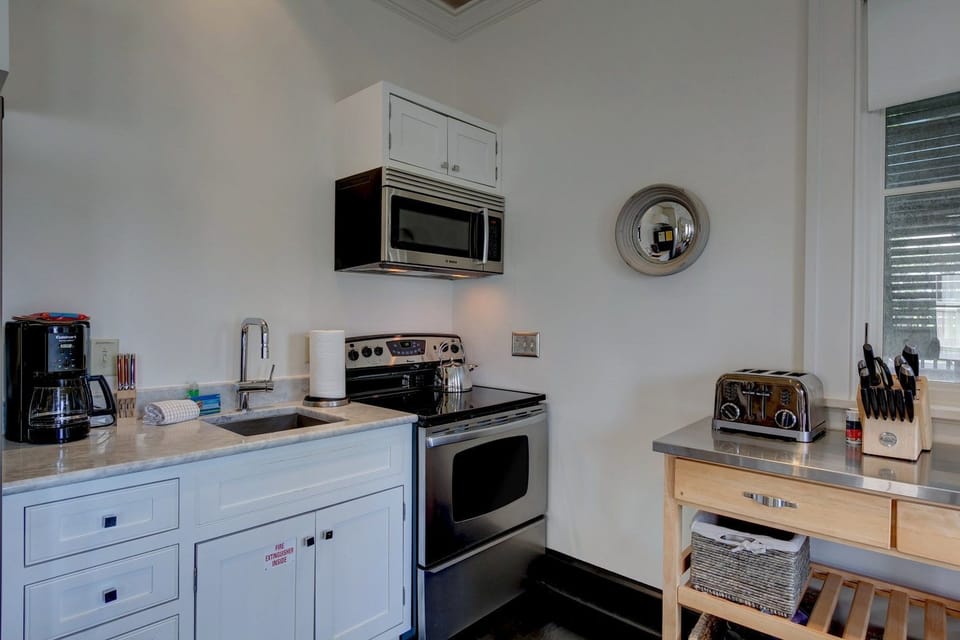 Kitchenette