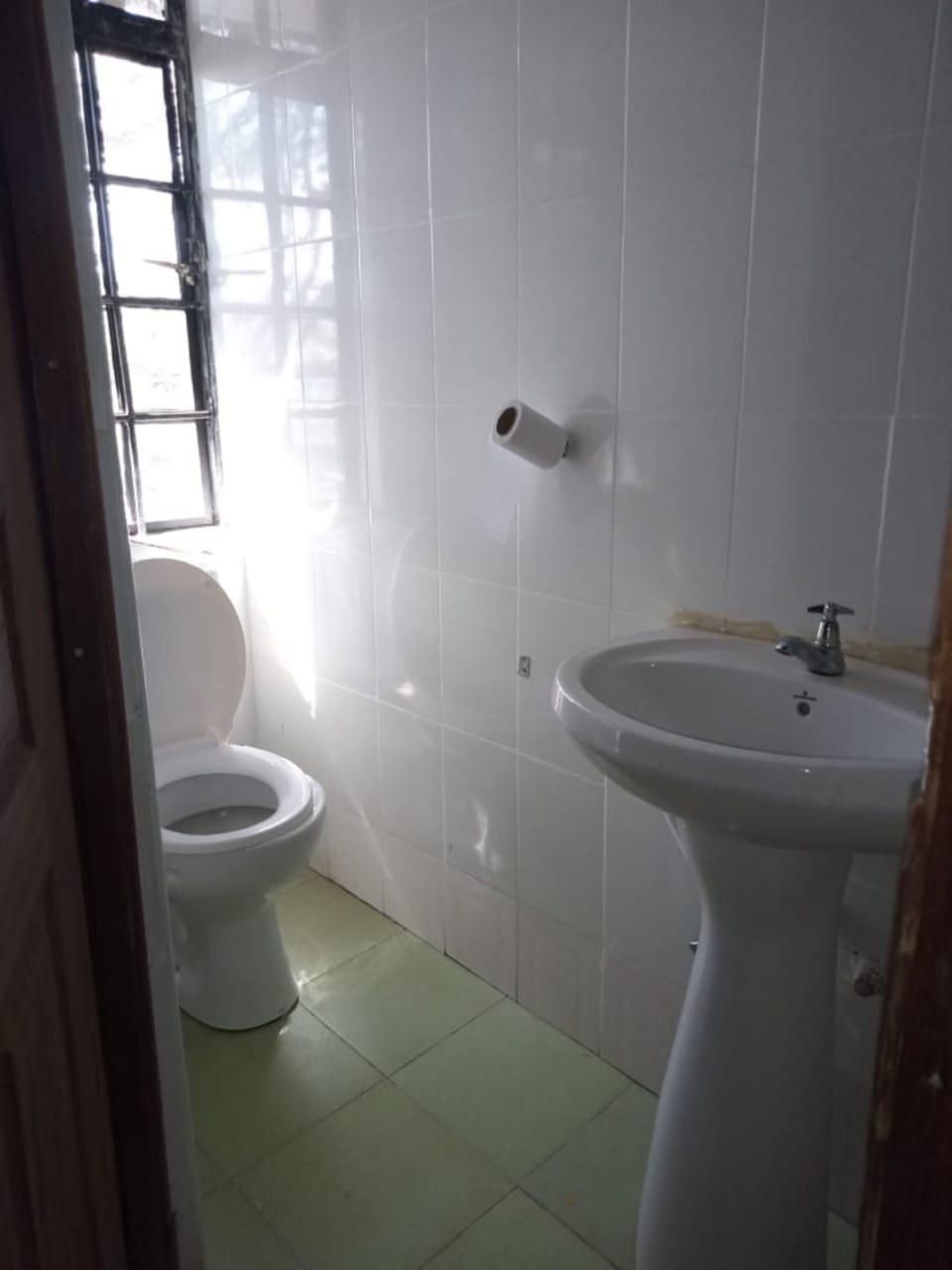 Shower, rainfall showerhead, towels, soap