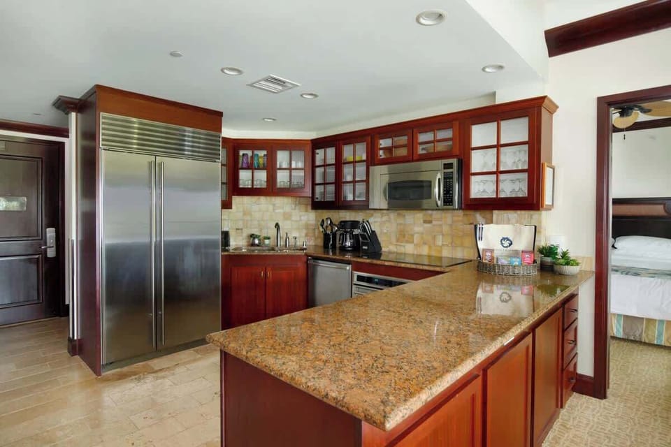 Fully Stocked Kitchen