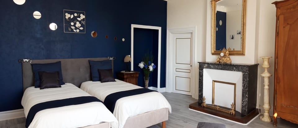 Twin Room (Borderies) | Individually decorated, individually furnished, blackout drapes