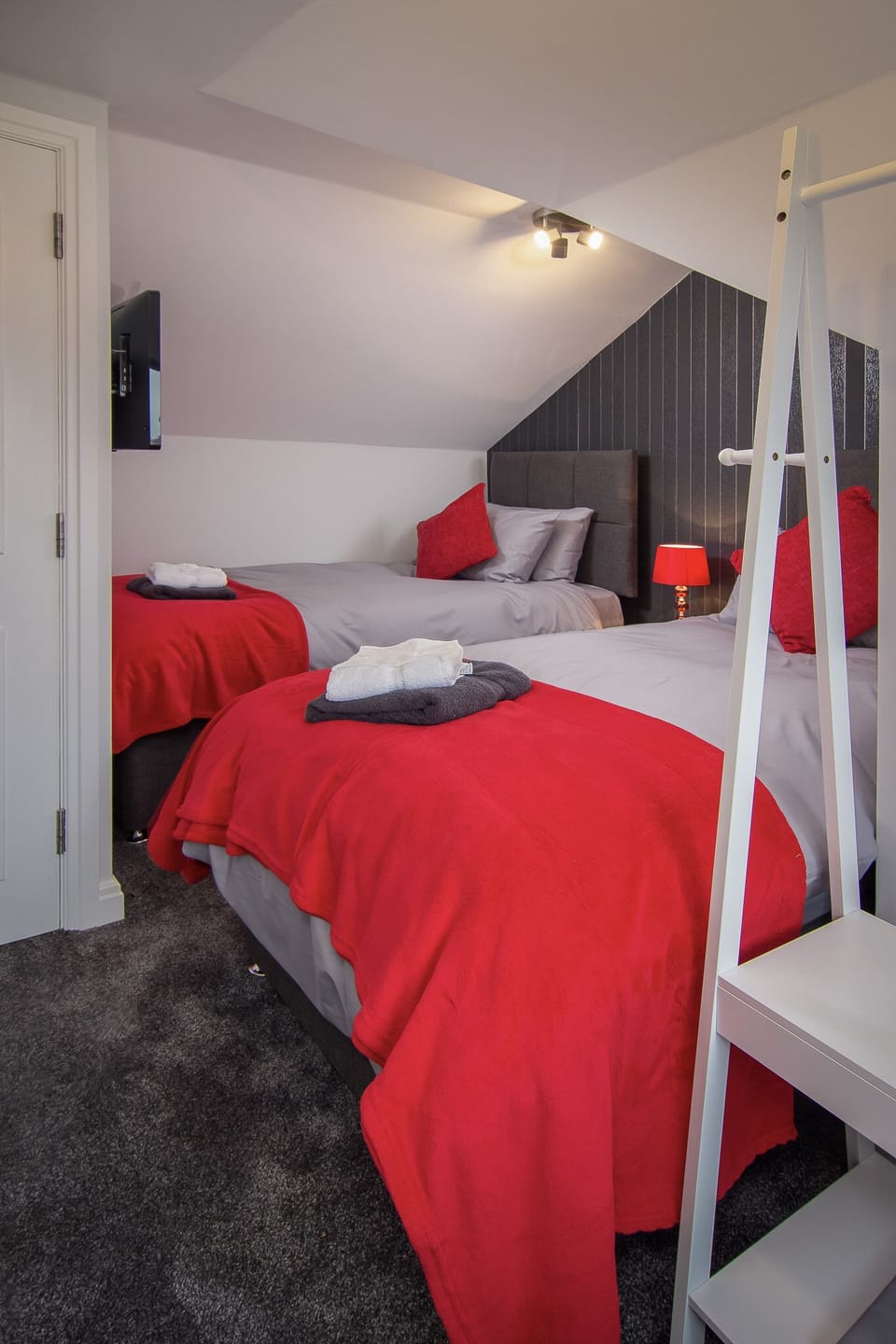 2 Bedrooms Sleeps 6 Near Top Blackpool Attractions Apartment in Blackpool
